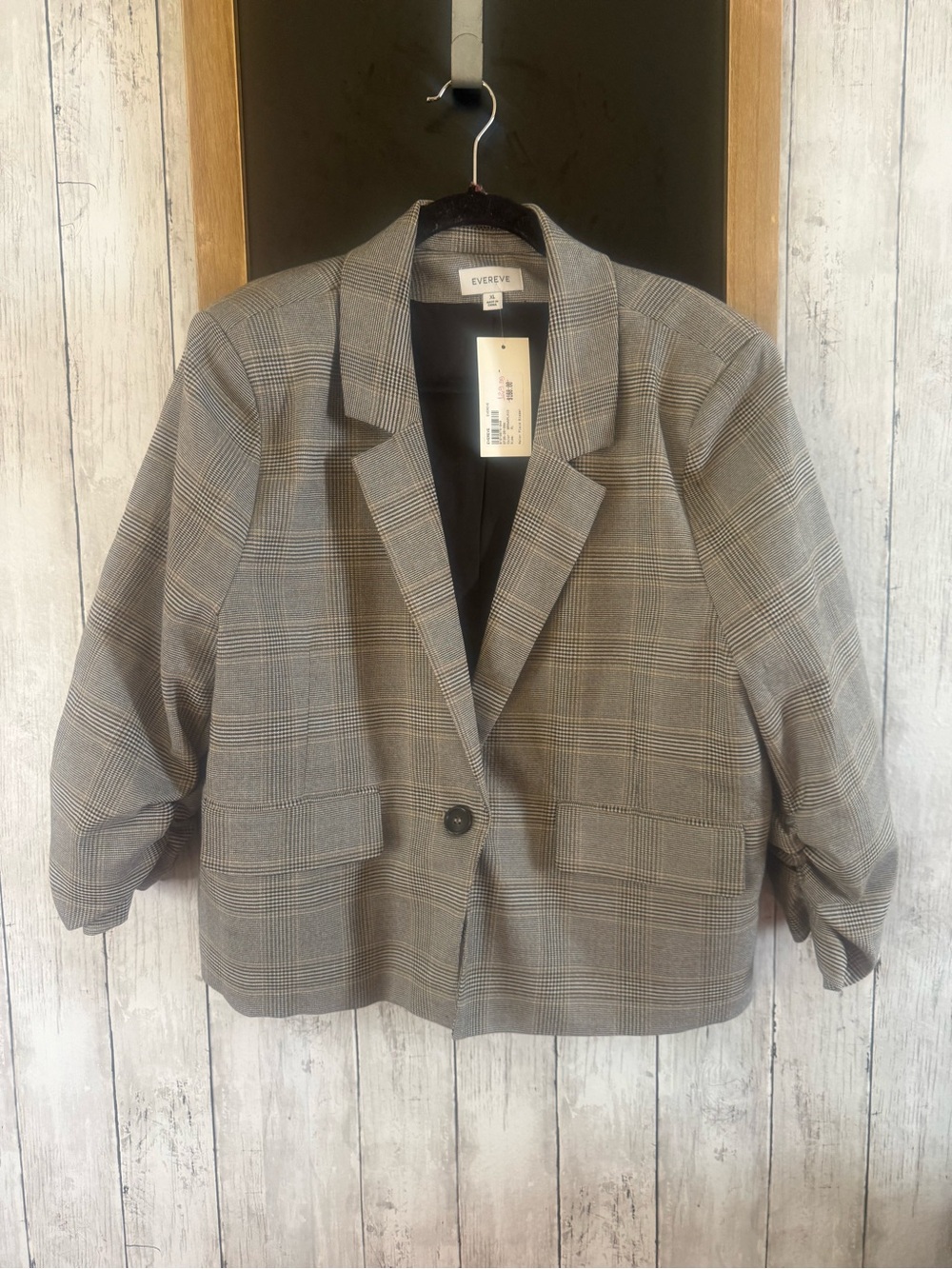 NWT Evereve Astor brown and grey XL plaid blazer with button closure